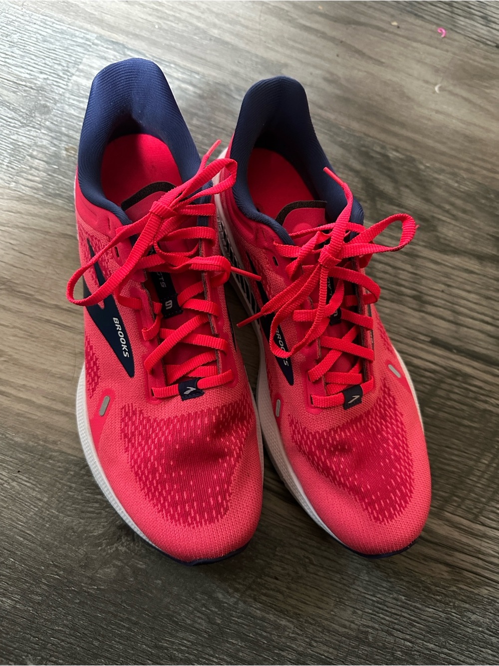 Brooks launch GTS 9 Women's Running Shoes in Bright Pink cobalt blue women’s 9